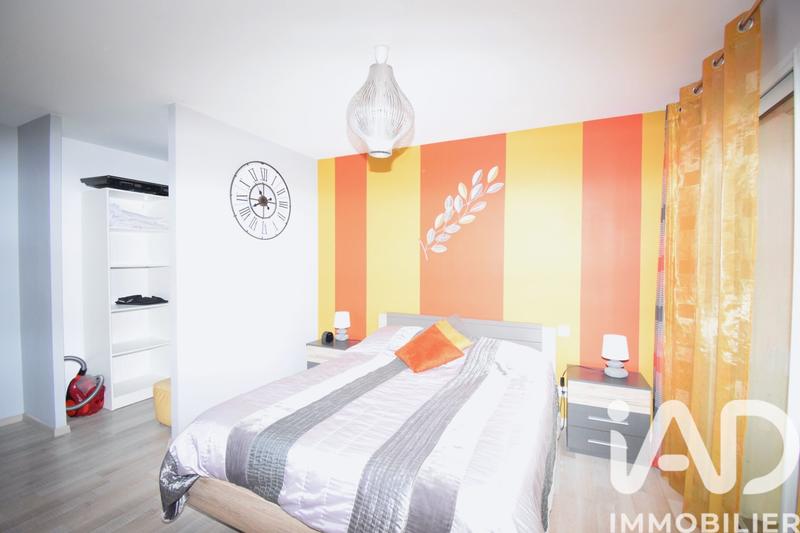 Maison - 141 m² - 8 pièces