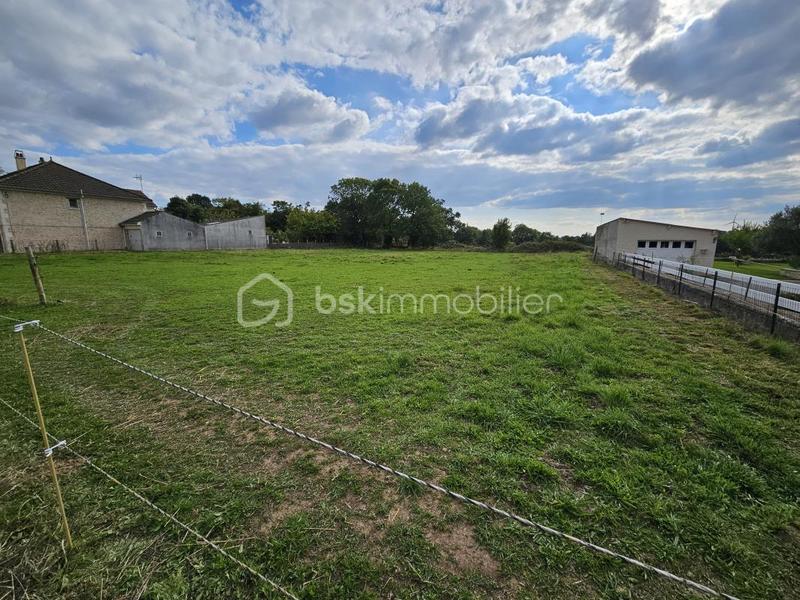 Terrain constructible - 795 m²