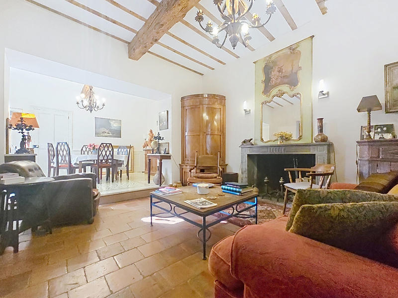 Maison de ville - 220 m² - 8 pièces