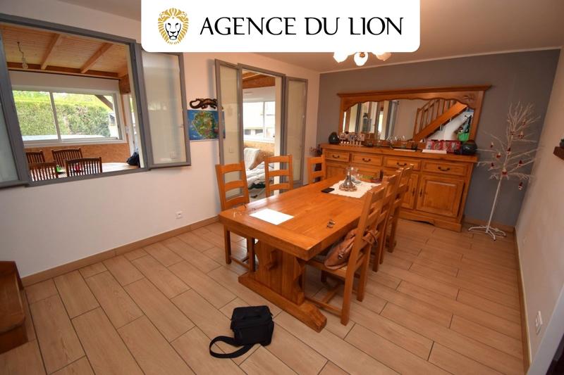 Maison - 137 m² - 7 pièces