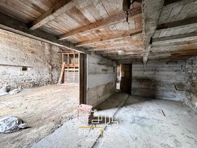 Maison ancienne - 110 m² - 1 pièce