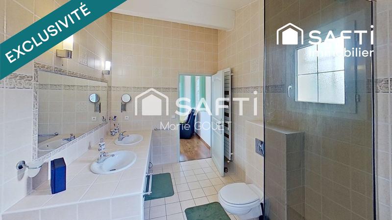 Maison - 205 m² - 8 pièces