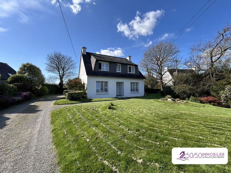 Maison traditionnelle - 118 m² - 7 pièces