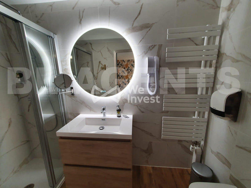 Maison - 637 m² - 20 pièces