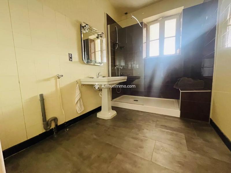 Appartement - 117 m² - 5 pièces