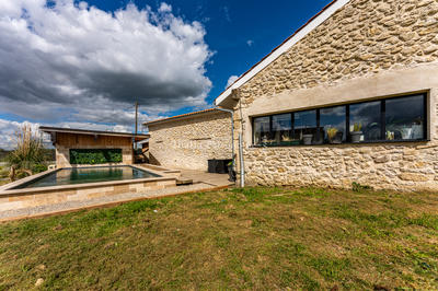 Maison - 192 m² - 7 pièces