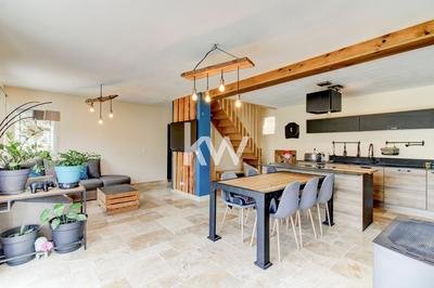 Maison - 101 m² - 5 pièces