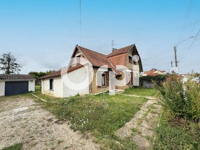 Maison - 110 m² - 5 pièces