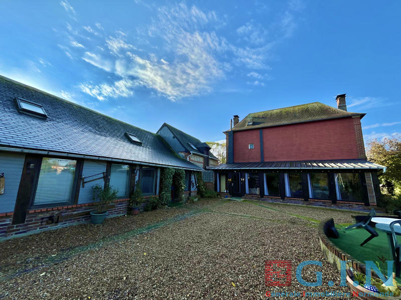 Maison - 276 m² - 5 pièces