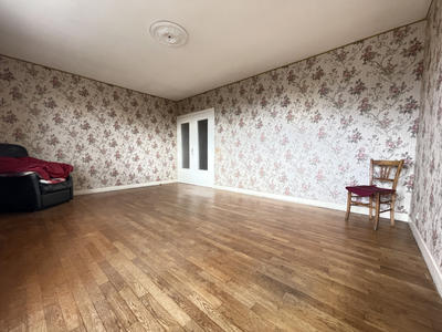 Maison - 106 m² - 7 pièces