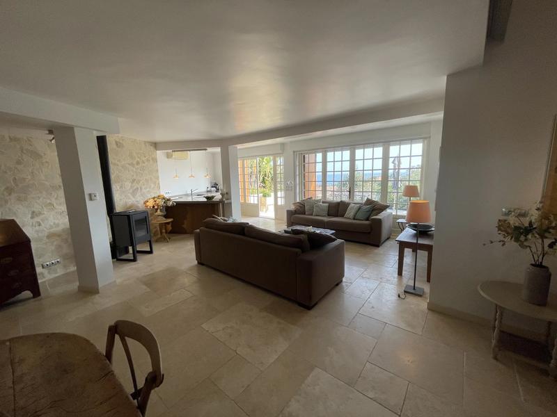 Appartement villa - 125 m² - 4 pièces