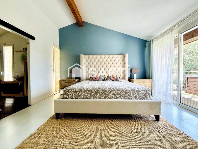 Maison - 265 m² - 7 pièces