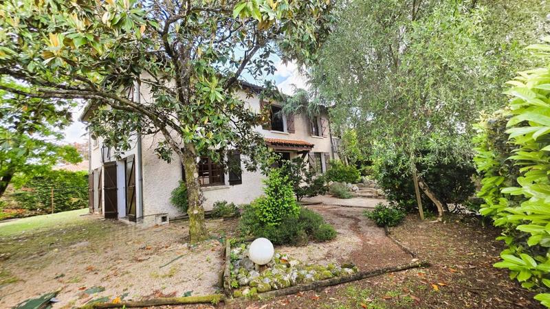 Maison bourgeoise - 215 m² - 8 pièces