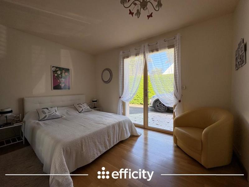 Maison - 215 m² - 6 pièces