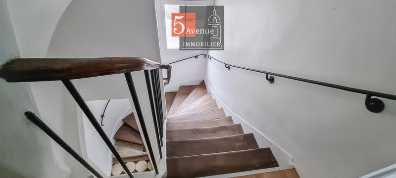 Maison - 198 m² - 7 pièces