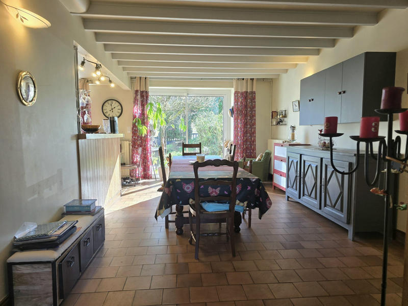 Maison - 254 m² - 8 pièces