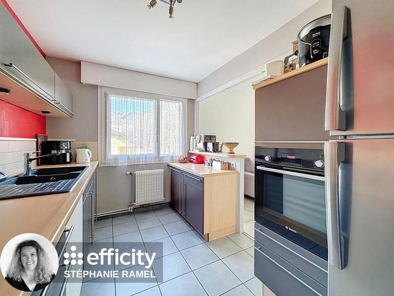 Appartement - 82 m² - 4 pièces