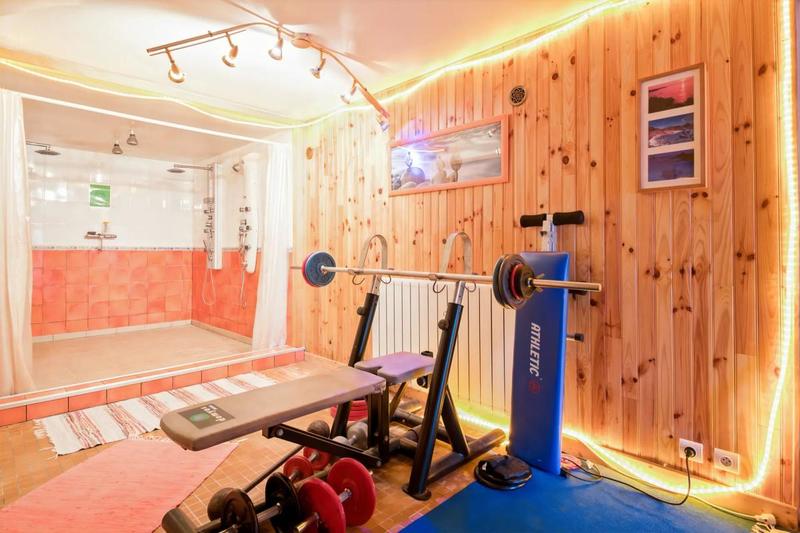 Maison - 295 m² - 8 pièces