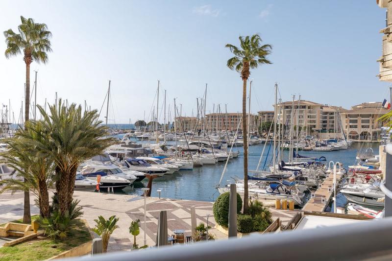 Appartement - 77 m² - 4 pièces