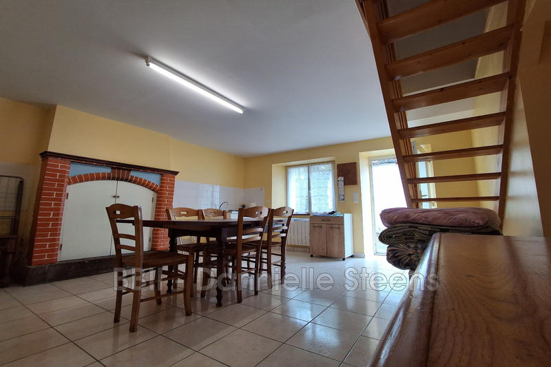 Maison - 216 m² - 10 pièces