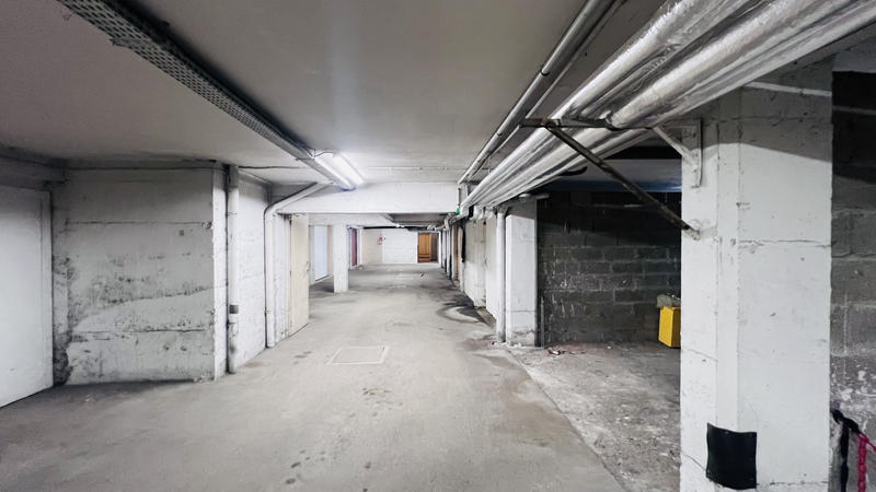 Parking / Garage - 19 m²