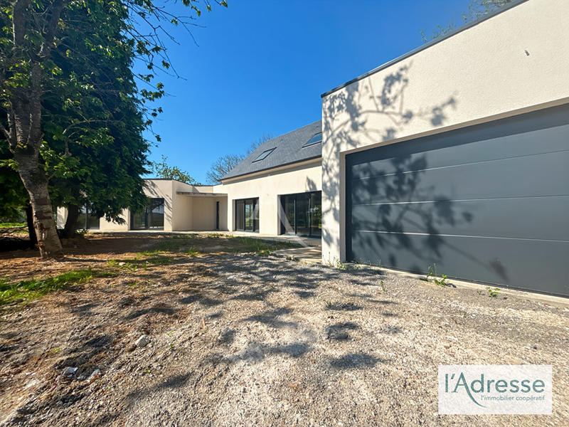 Maison - 250 m² - 7 pièces