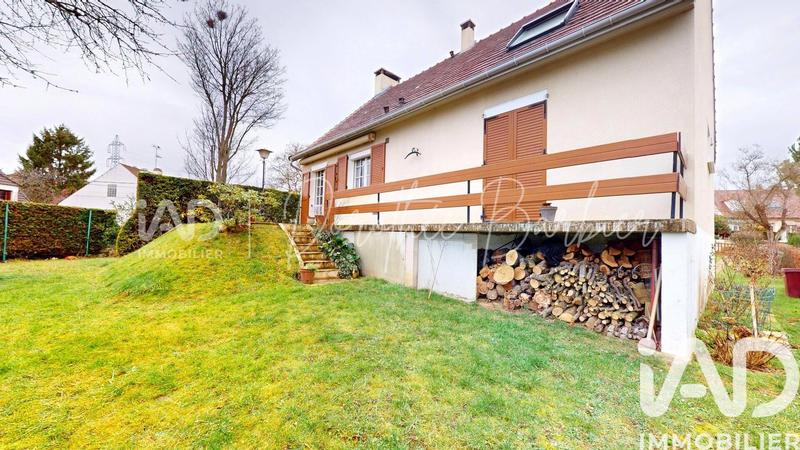 Maison - 96 m² - 6 pièces