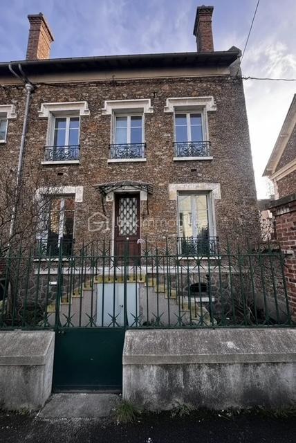 Immeuble - 190 m² - 11 pièces