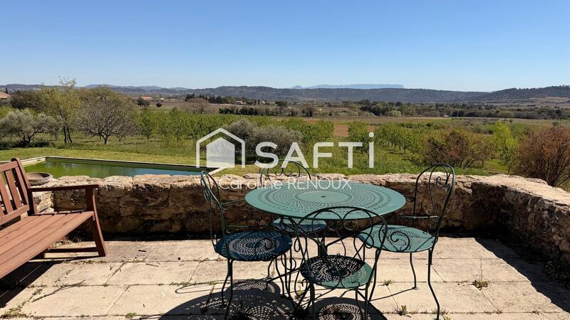 Maison - 385 m² - 10 pièces