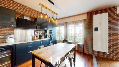 Appartement - 80 m² - 3 pièces