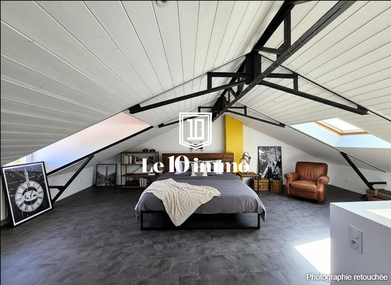 Maison - 171 m² - 8 pièces