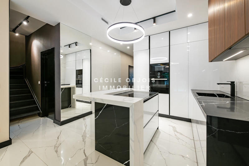 Appartement - 83 m² - 4 pièces