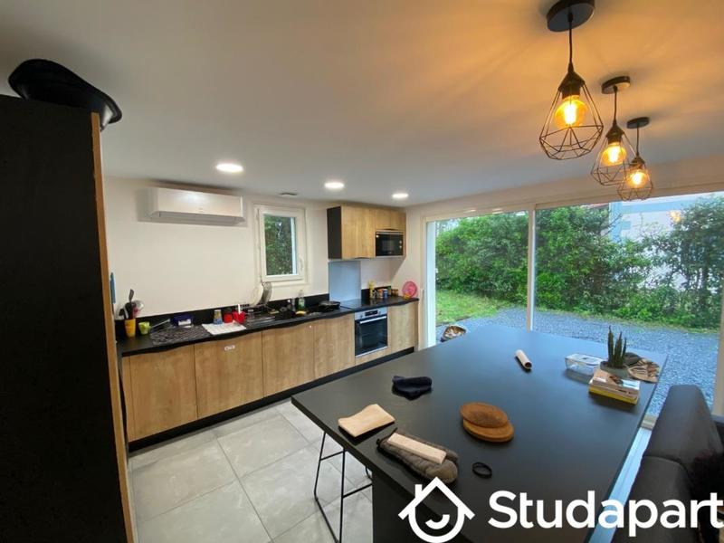 Chambre - 12 m² - 1 pièce