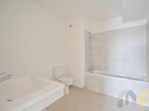 Appartement - 85 m² - 4 pièces