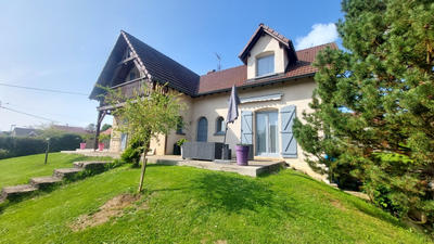 Maison - 145 m² - 8 pièces