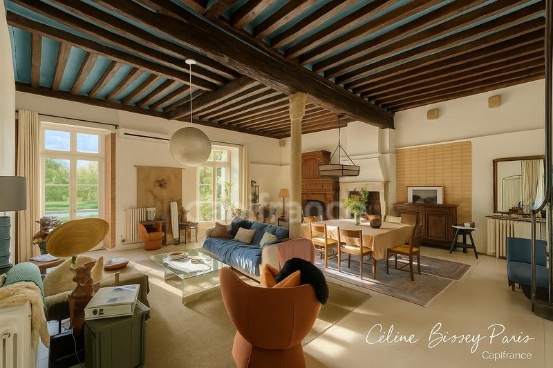 Maison - 250 m² - 9 pièces