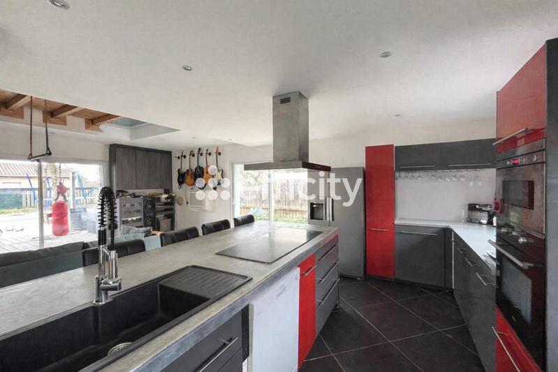 Maison - 124 m² - 5 pièces