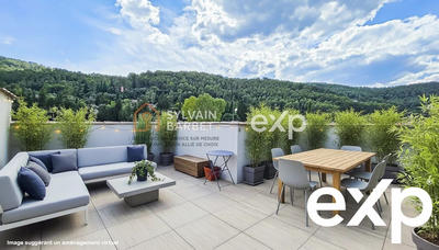 Appartement - 100 m² - 4 pièces