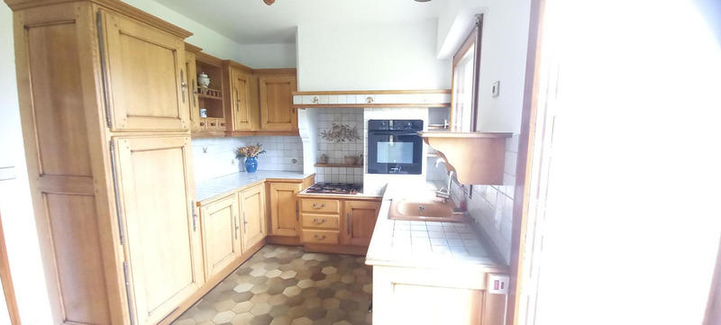 Maison - 180 m² - 8 pièces