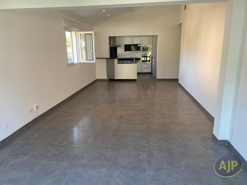 Maison - 82 m² - 4 pièces