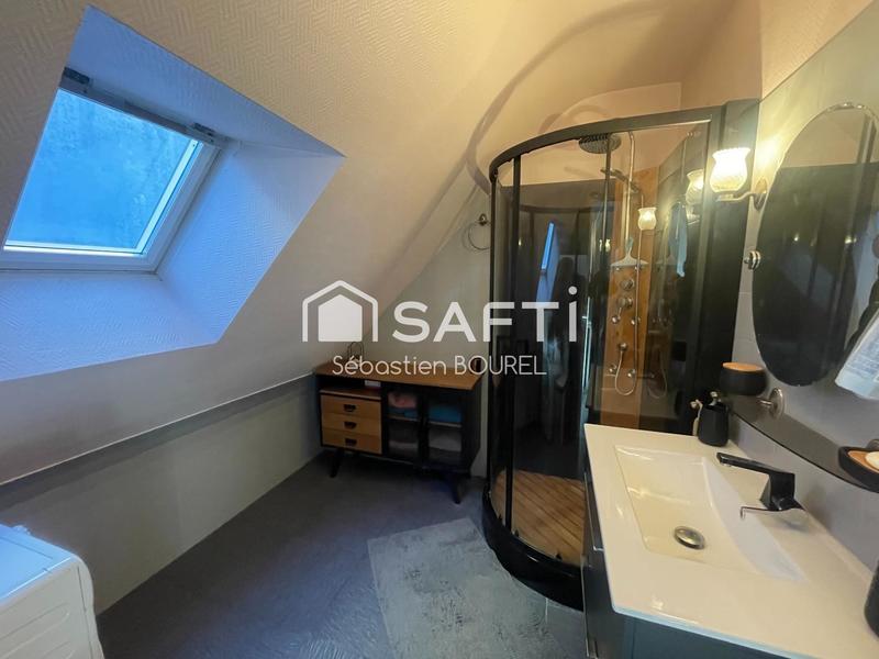 Maison - 140 m² - 6 pièces