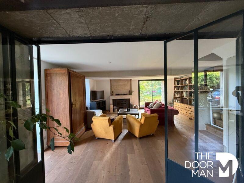 Maison en pierre - 270 m² - 8 pièces