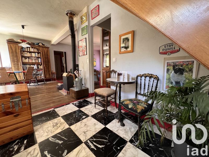 Maison - 214 m² - 8 pièces