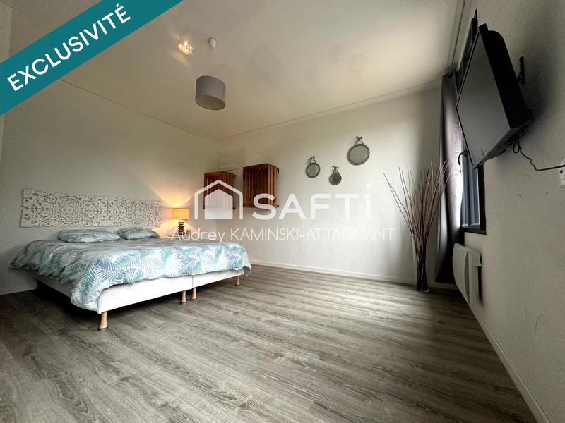 Maison - 256 m² - 9 pièces