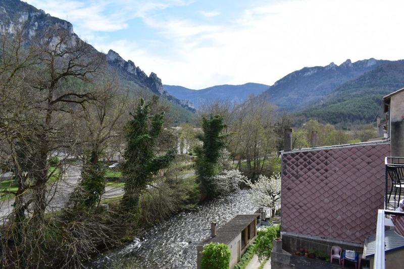 Maison de village - 220 m² - 16 pièces