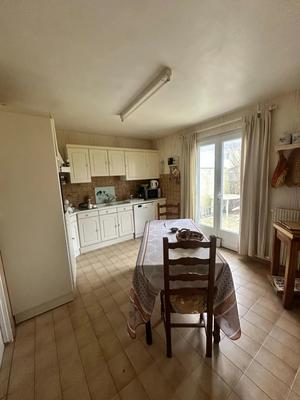 Maison - 90 m² - 6 pièces