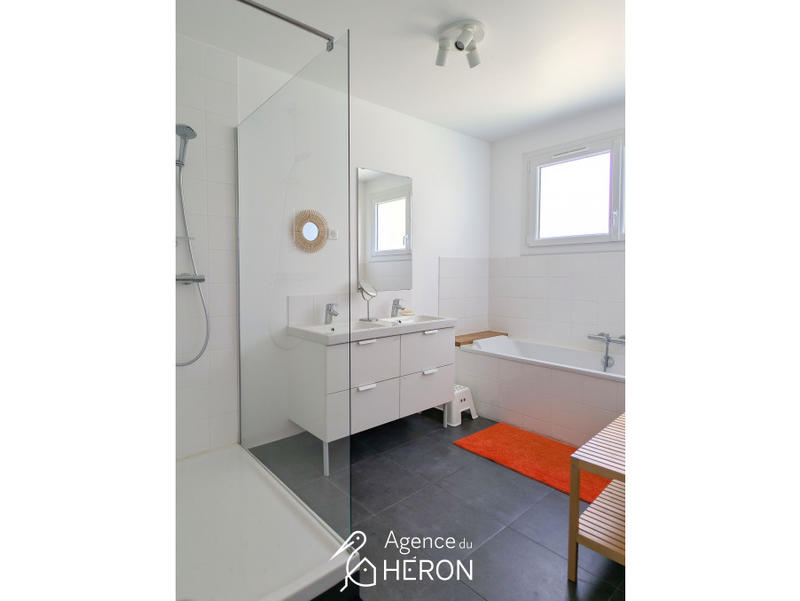 Maison - 151 m² - 7 pièces