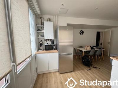 Chambre - 11 m² - 1 pièce