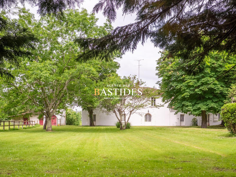 Maison ancienne - 316 m² - 9 pièces