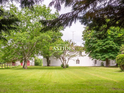 Maison ancienne - 316 m² - 9 pièces